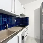 - Bord De Apartmán *